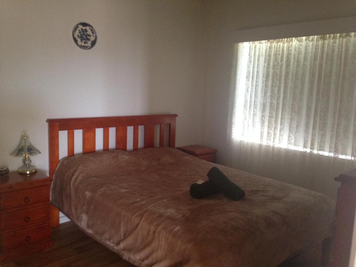 Waldeck Heights Apartment เจรัลด์ตัน ภายนอก รูปภาพ
